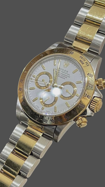 Lemon-Infused Polishing Cloth: Tackle Tarnish & Scratches on Metals