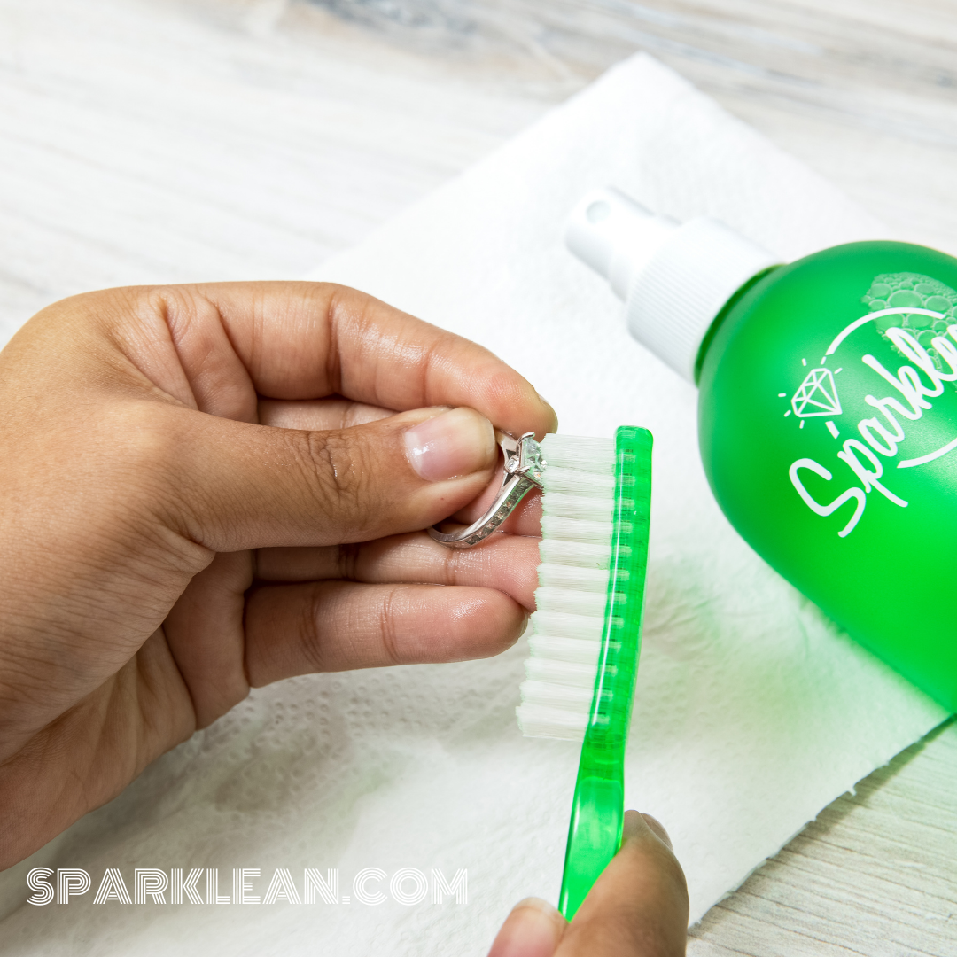 Sparklean: The All-in-One, Ammonia-Free & Biodegradable Cleaner for Jewelry, Watches, and Glasses – With Anti-Fog Technology & 100% Satisfaction Guarantee
